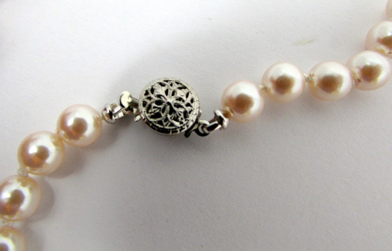 Vintage Faux Pearls Single Strand Necklace 1950s Necklace Quality