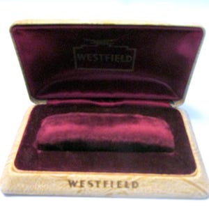 Vintage Westfield Watch Box – Faux Leather & Velvet Presentation Case – Ring Box Gift Idea – Mid-Century Keepsake or Display