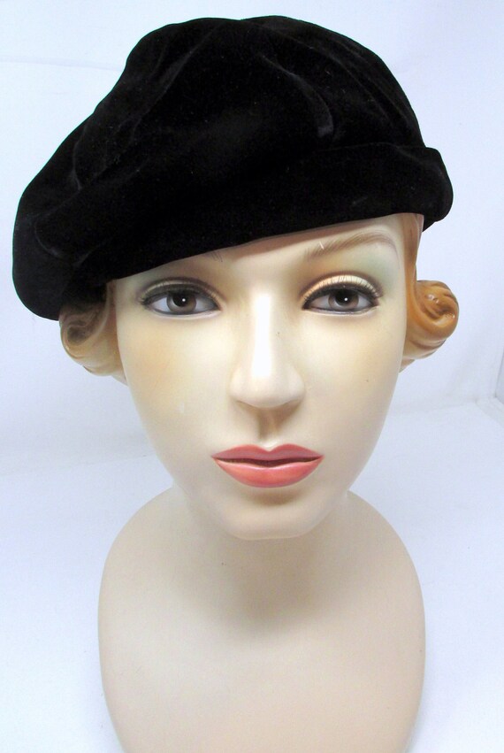 Vintage Black Velvet Beret by Designer Colby Vinta