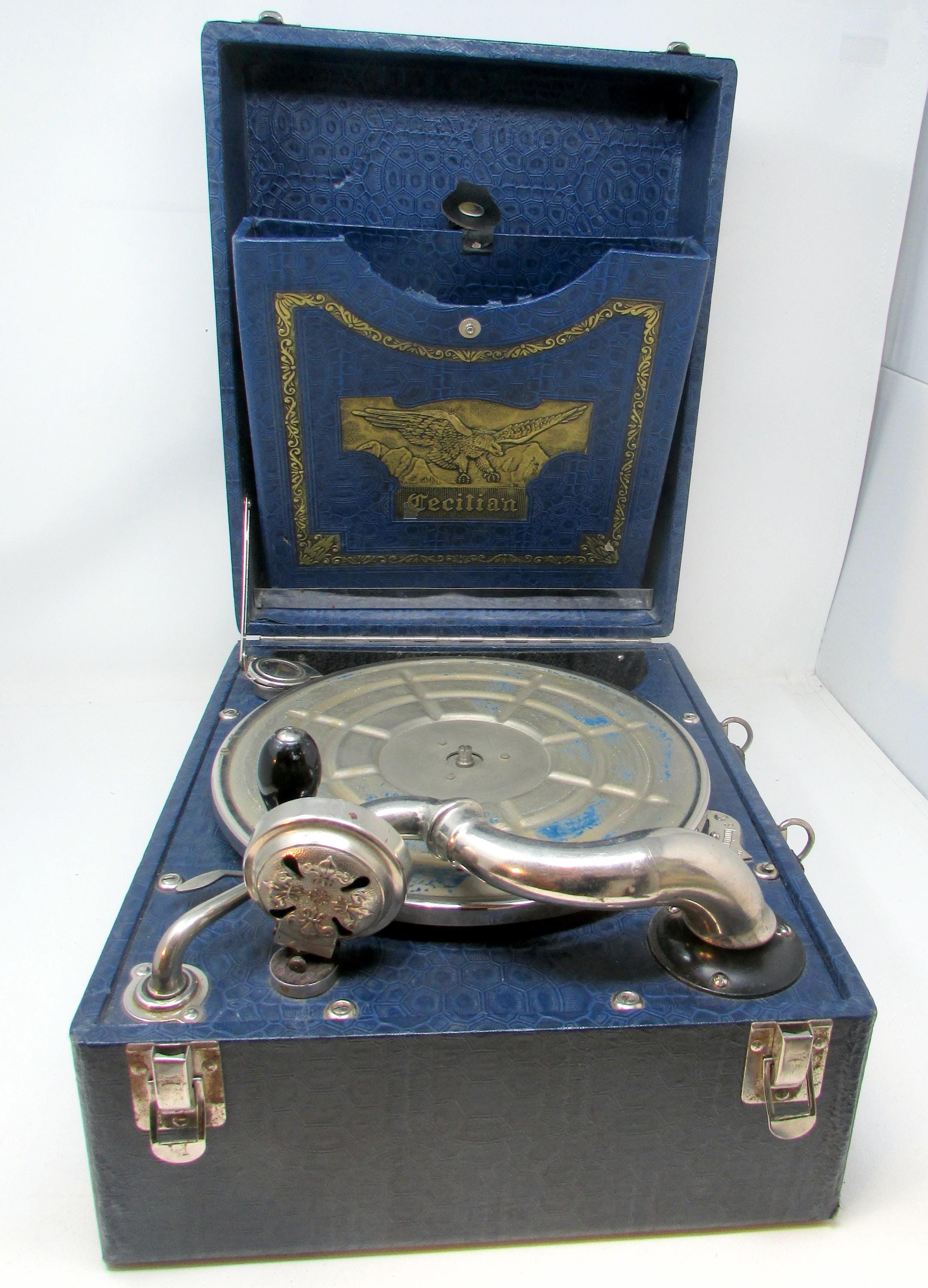 Vintage Crank Phonograph Portable Record Player Suitcase for