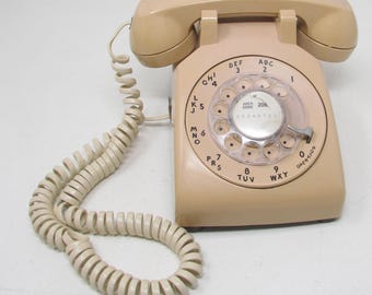 Vintage Western Electric 500DM Beige Rotary Phone Bell System Tested Working Dial Telephone 1970