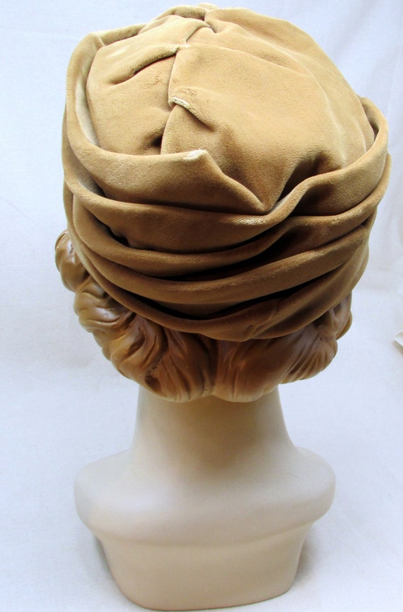 Vintage Velvet Turban or Cloche Style Hat Really … - image 4