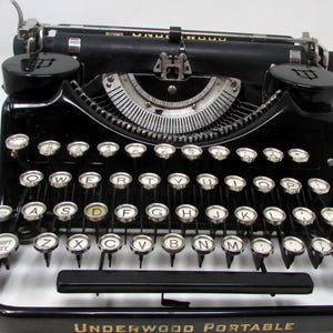 Underwood portable typewriter - Etsy 日本