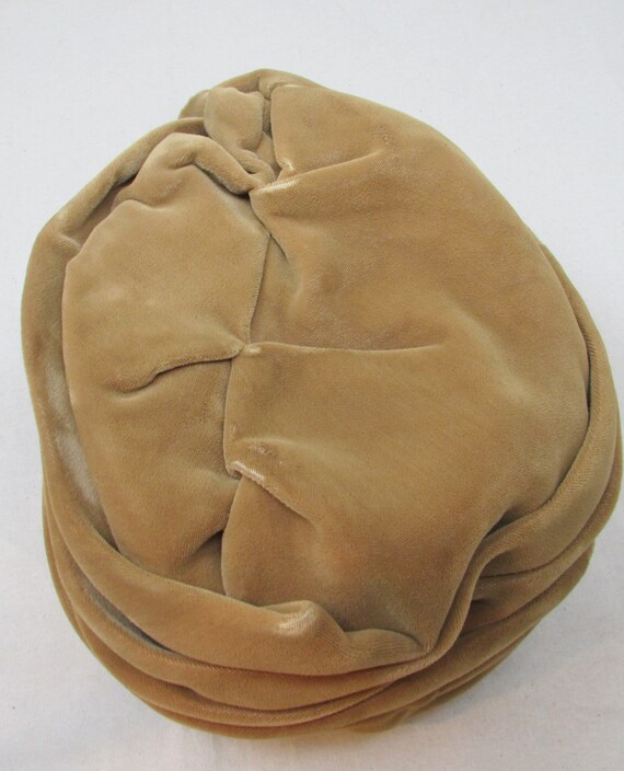 Vintage Velvet Turban or Cloche Style Hat Really … - image 9