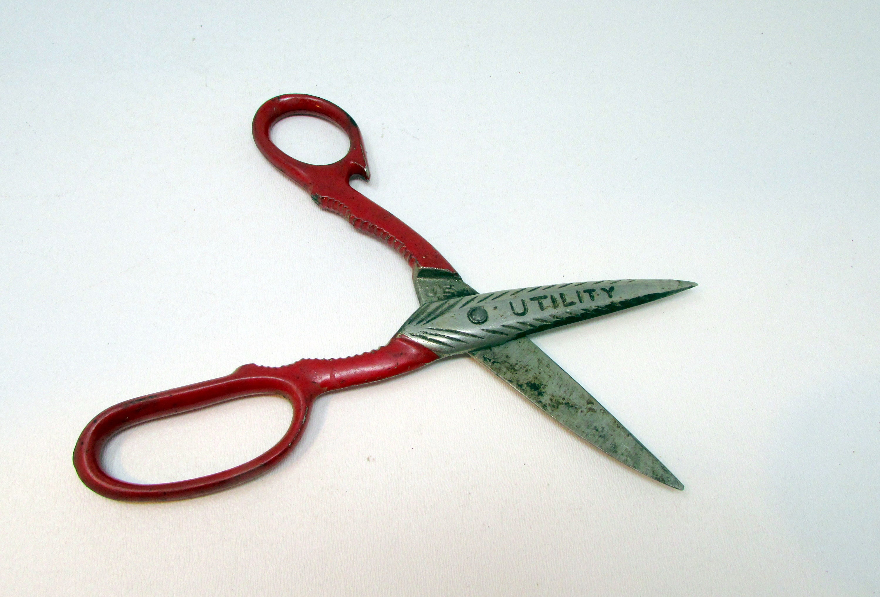 Vintage Children's School Scissors 4 Blunt Nose w/ Red Enamel Handle