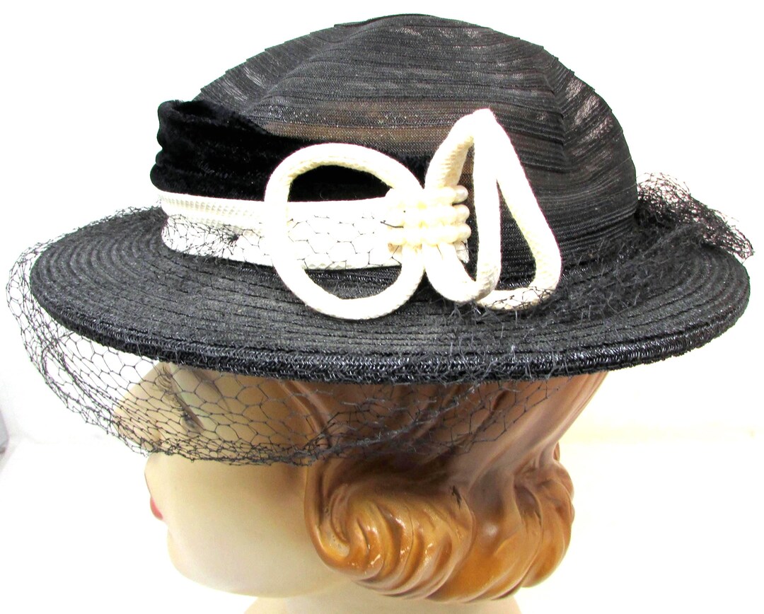Vintage 1940s Black Straw Tilt Hat With Veil, Velvet Band - Etsy
