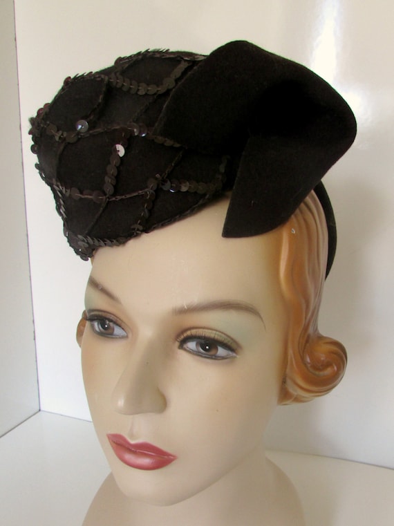 Vintage Tilt Hat 1940s WWII era  Min Hat Brown Fe… - image 2