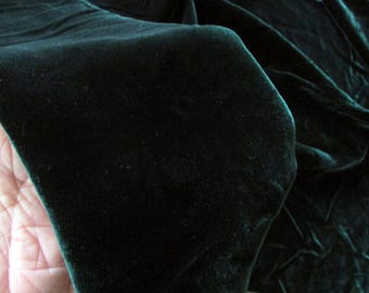 Antique Dark Green Silk Velvet Fabric Piece (57x38 inches) – Sewing, Millinery Textile