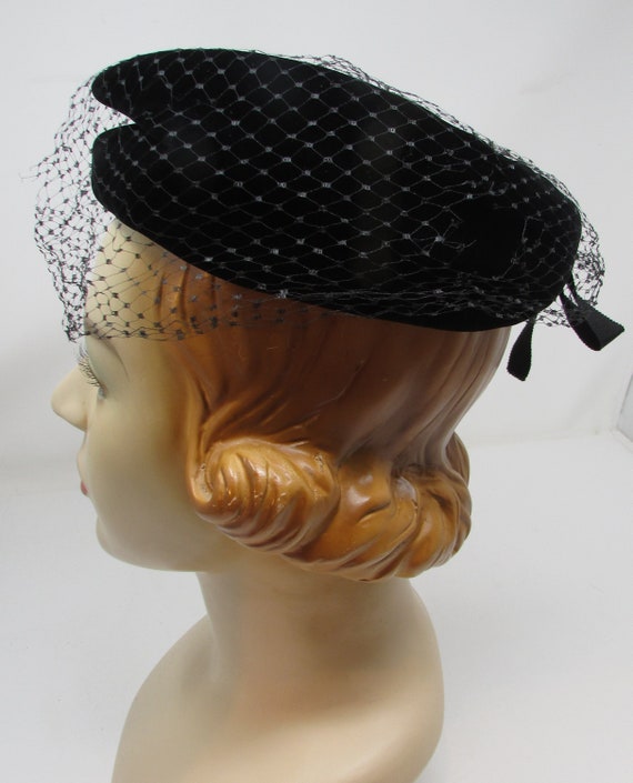 Vintage Black Velvet Pillbox Hat with Grosgrain R… - image 5