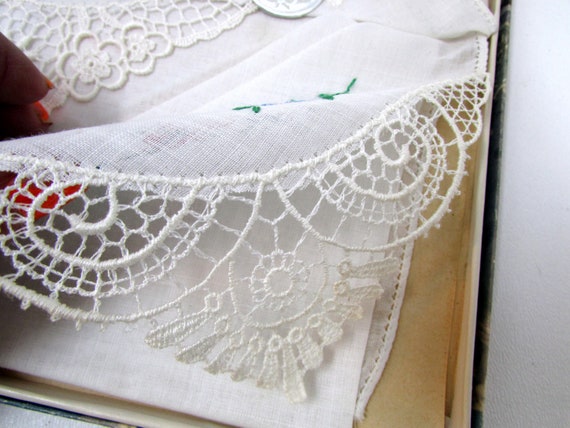 Vintage Boxed Set Swiss Embroidered Tiny Flowers … - image 3