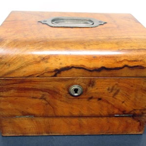Victorian Jewelry Casket Maple Scent box Jewelry Box Glass Perfume Bottles Perfume Casket Silk Lining Wood Construction Movie Prop Vintage
