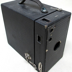 Vintage Box Camera - Eastman Kodak No. 2c Brownie Model A - Large Format No.130 Film Box Camera