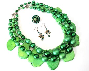 Fresh Green Vintage Beads Semi Precious Turquoise Howlite Stones Necklace, Vintage and Swarovski Crystal Adjustable Ring and Earring Set