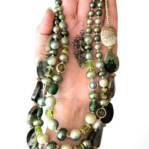 Forest Green 1950 Vintage Glass, Faux Pearls, Semi Precious Opal Stones Necklace with Swarovski Crystal Earrings, One of a Kind image 7