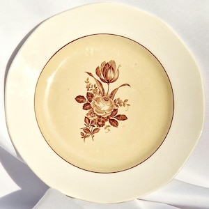 Villeroy & Boch Asta plate 1950s – vintage porcelain plate, Germany, retro tableware, floral pattern. Mid-Century German Porcelain