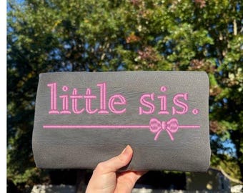 Fichier de broderie numérique de polices pour couture centrale Little sis