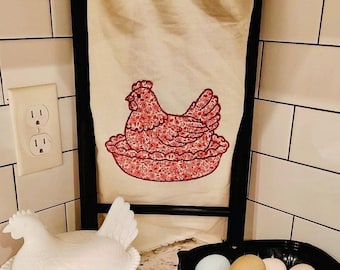 Serviette de sac de farine brodée Poule au nid