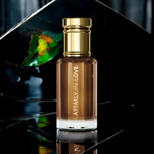 Oud Badar Perfume Oil: Rose, Sandalwood & Smoky Oud - Alcohol-Free