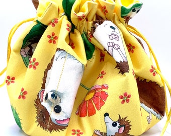 Tatting Bag #280.  Hedgehogs on yellow background. Kona Buttercup lining. Yellow drawstrings.