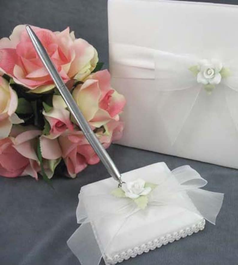 C20-25275 White Rose Wedding Guestbook and Pen Set