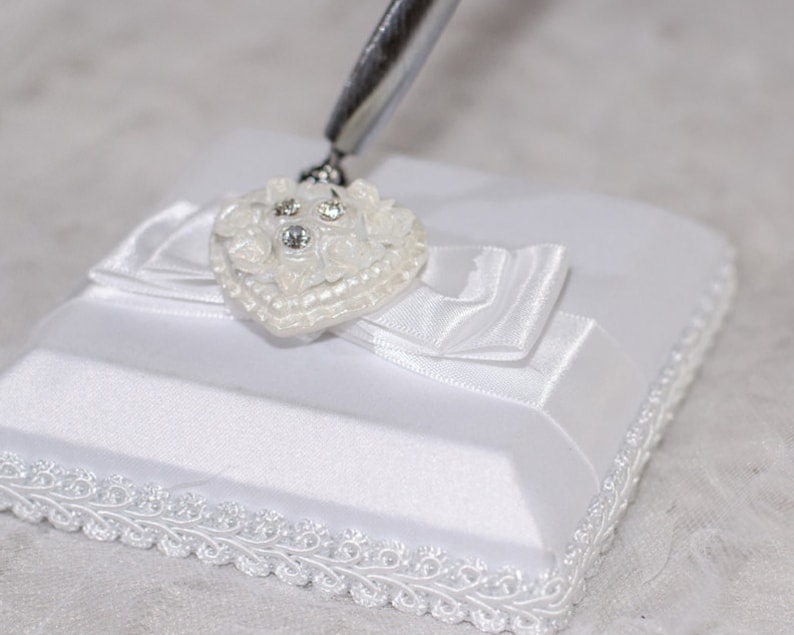 Rhinestone Pearlized Heart Rose Bouquet Wedding Guestbook and Pen Set 20-25405