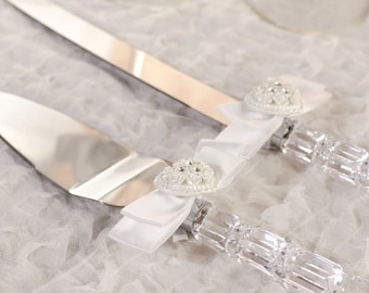 Rhinestone Pearlized Heart Rose Bouquet Wedding Cake Server Set - Custom Engraving Available