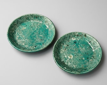 Plato de cerámica Arrecife Floral – Ritual de servicio botánico, Ø19,5×3 cm y Ø17,5×3 cm