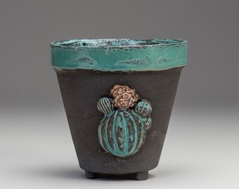 Spine & Sand Keramik-Übertopf – Quiet Resilience in Ton, Ø7×8 cm, in 2 Farben