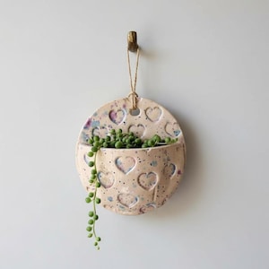 Heartstrings Ceramic Wall Planter – Sweet Succulent Pocket, Ø10 × 3 cm