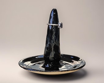 Guardaanillos de cerámica Nebulosa Cónica – Guardián Cósmico de Adornos, Ø7×10 cm