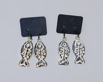 Pendientes de espina de pescado con reliquia de marea: abalorios misteriosos hechos a mano, 4 x 2 cm