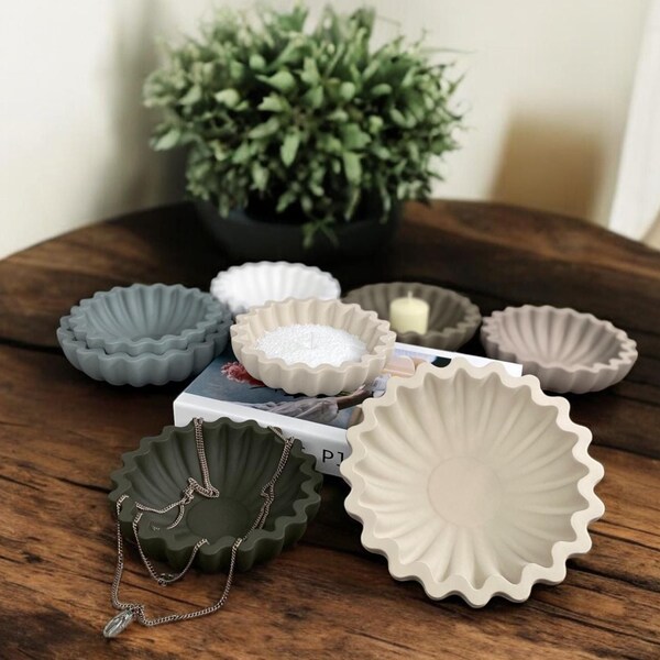 Ruffle Bowl, Scallop Bowl, Fluted Bowl, Catchall Bowl, Neutral Home Decor, Decorative Bowl, Bowl Decor, Storage Bowl, Storage Bowl Set, Bowl
