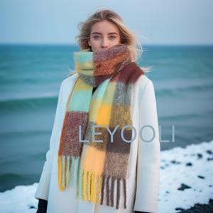 Christmas plaid fringed wool scarf, fall and winter fashion accessory, warm and cozy scarf, unisex scarf, elegant shawl