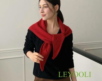 Bufanda triangular roja festiva, chal de invierno