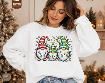Weihnachtspullover mit Wichtelmotiv, Wichtel-Weihnachtspullover mit Streifenmuster, süßes Wichtel-Weihnachtsgeschenk, festliches Weihnachtsgeschenk
