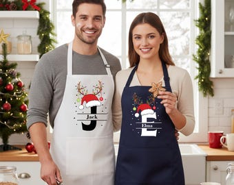 Personalisierte Weihnachtsschürze für die Familie, Schürze mit Namensaufdruck, Weihnachtsschürze mit Weihnachtsmannmütze, festliche Küchenschürze, Weihnachtsgeschenk für die Familie