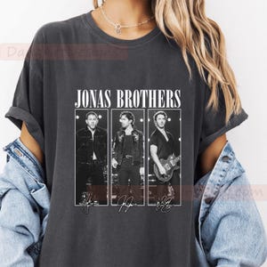 Comfort Colors® Jonas Brothers Shirt, Jonas Brother Merch, Retro Jonas Brothers Tour Shirt, Jonas Retro 90&#39;s, Jonas Brother Unisex T-shirt