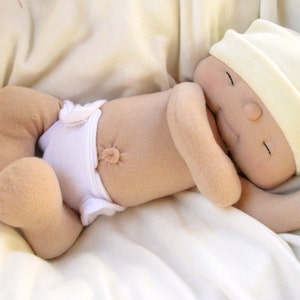 Tiny Baby Doll PDF Sewing Pattern imagem 2