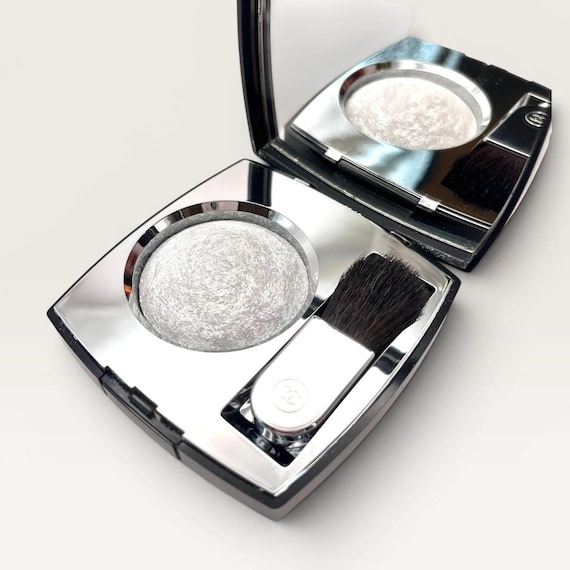 Rare Limited Edition CHANEL Lumière Platine 2000 Platinum Face