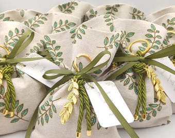 Olive Branch cotton Bomboniere Wedding Favor Set of 10 – Greek Gift with Gold Olive Leaf, Keychain, Personal Tag & Koufeta