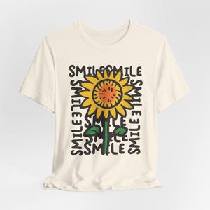 Smile Sunflower Shirt - Unisex Inspirational & Positivity Sunflower Graphic Tee for Flower Lover, Cute Smile Gift for her, Vintage Style Top
