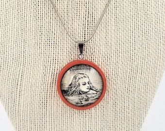 Geüpcycled boekhanger - Alice's Adventures in Wonderland door Lewis Carroll - vintage literaire kunst - ketting boekenliefhebberpagina