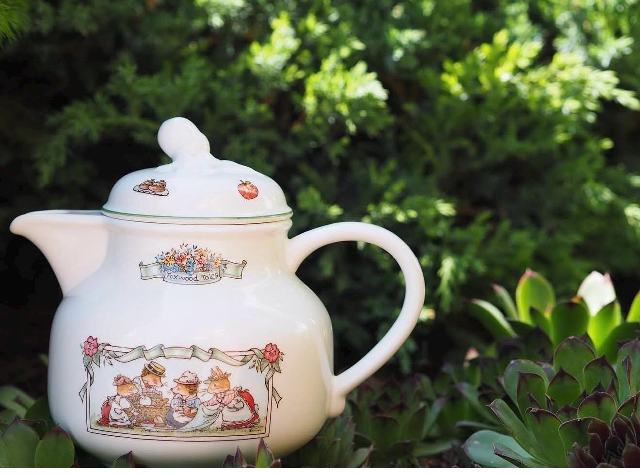 Beautiful and Very RARE Villeroy & Boch Luxembourg Foxwood Tales 