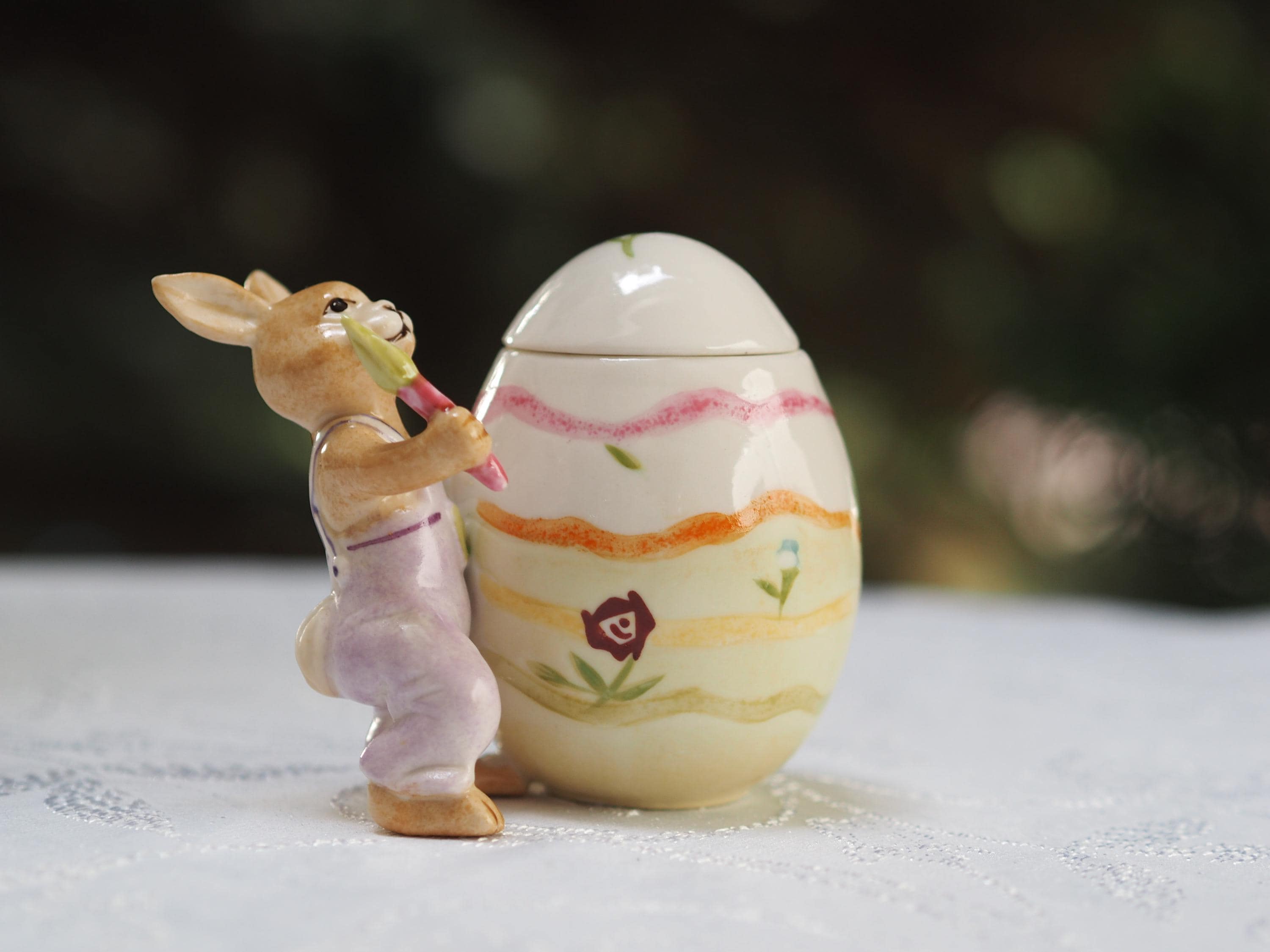 Villeroy & Boch Easter Hansen Family Vase Easter Bunny Rabbit