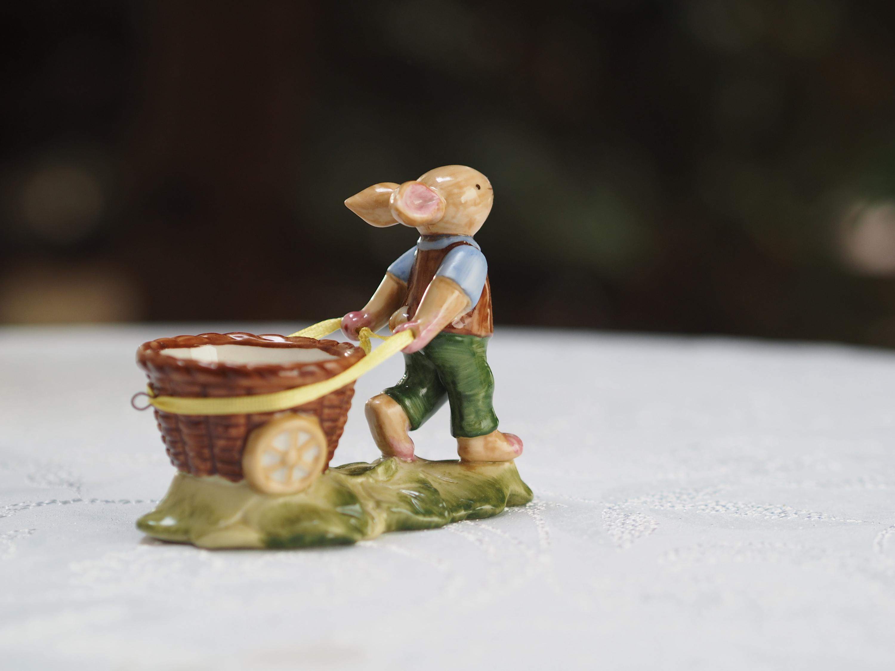 ビレロイ＆ボッホ 限定版 2018 ウサギの置物 エッグカップ - Etsy 日本