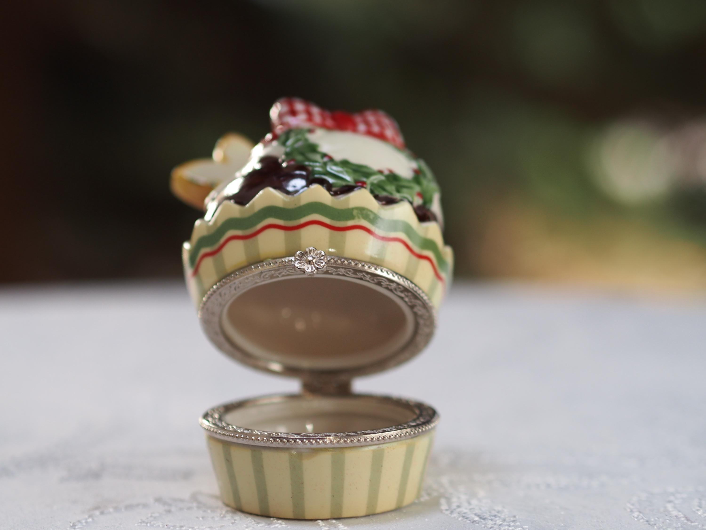 Set of 3 Villeroy & Boch Winter Bakery Decoration Treat Cupcake