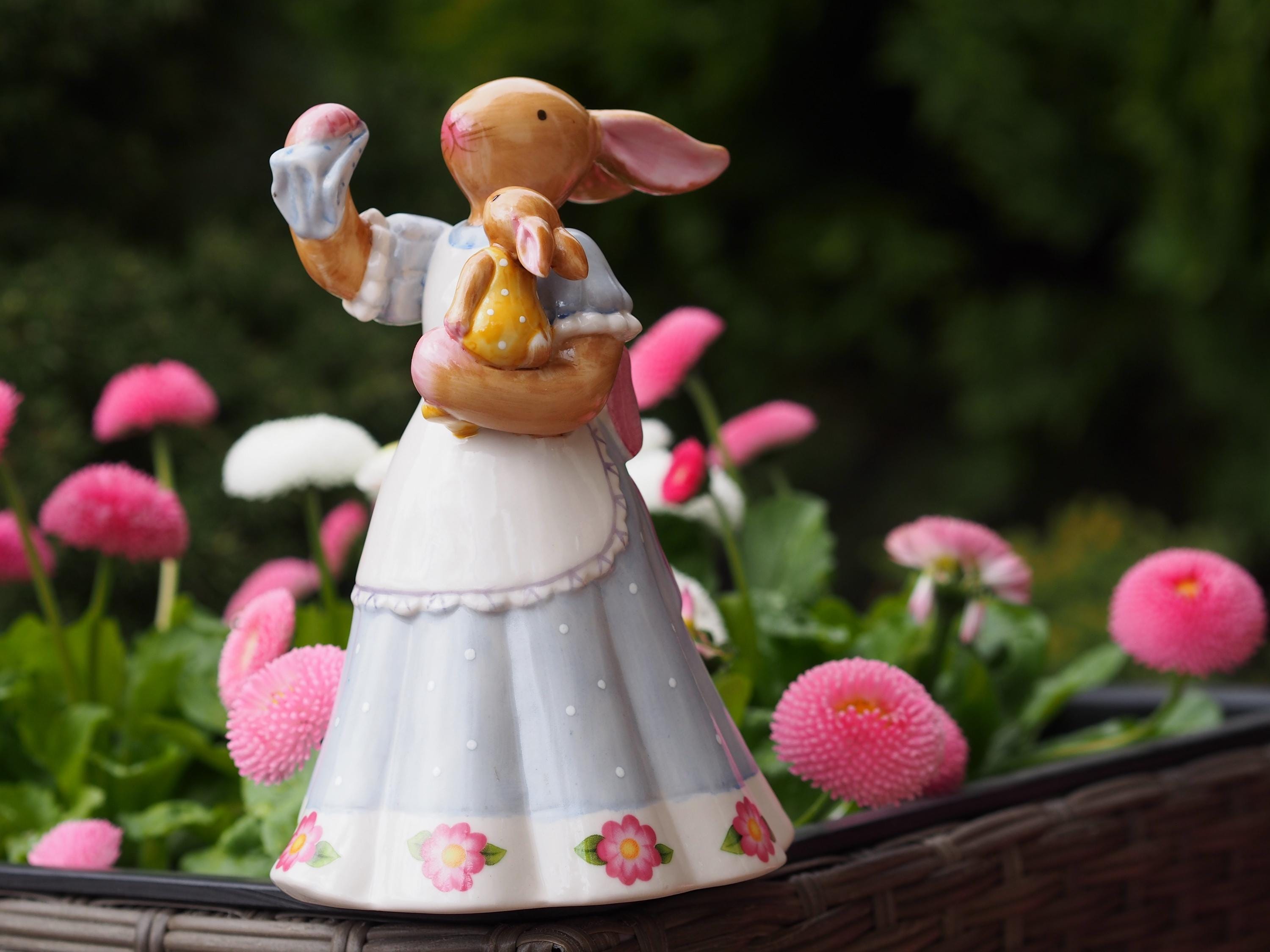 Villeroy & Boch Banny Family Mother With Baby Figurine - Very Rare