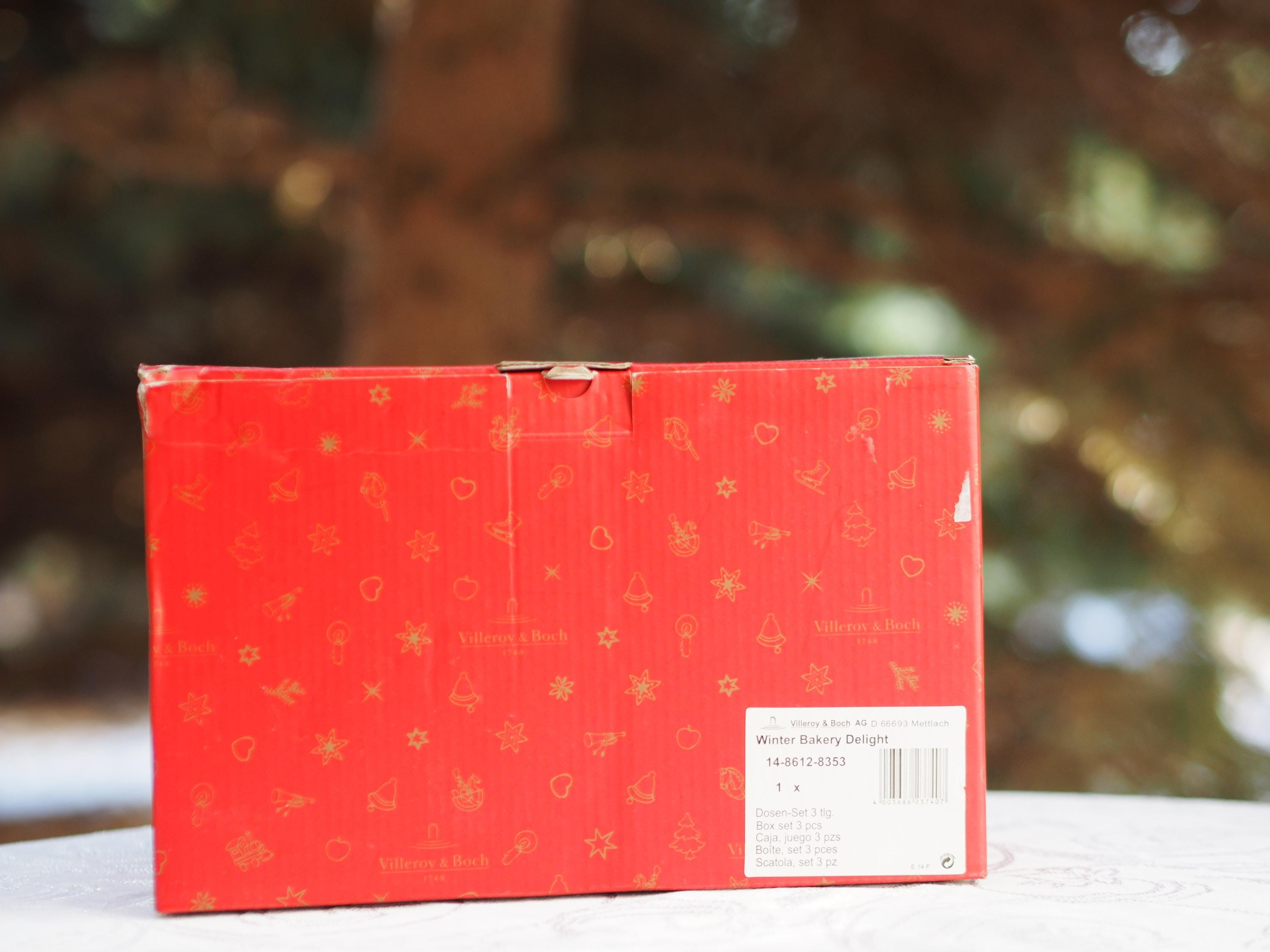 Villeroy & Boch ウィンター ベーカリー デライト トレイに 3 つの容器