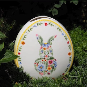 Villeroy & Boch Spring Large Fantasy vase |flower vase| vintage vase with a bunny in the shape of an egg| Spring Awakening vase - 26 cm