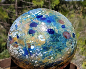 Glassballoon, Small, globe, garden orb, glass garden art, garden sculpture, unique yard décor, outdoor glass art, yard glass, blownglass art